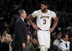 开云中国-从今晨巴塞罗那调整名单以备全明星赛到纽约尼克斯围绕NBA季后赛完成体检，葡萄牙体育集结日伤情更新的简单介绍